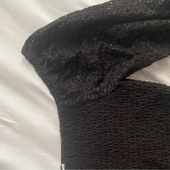 Lace Long Sleeve Top - Picture 2 of 3